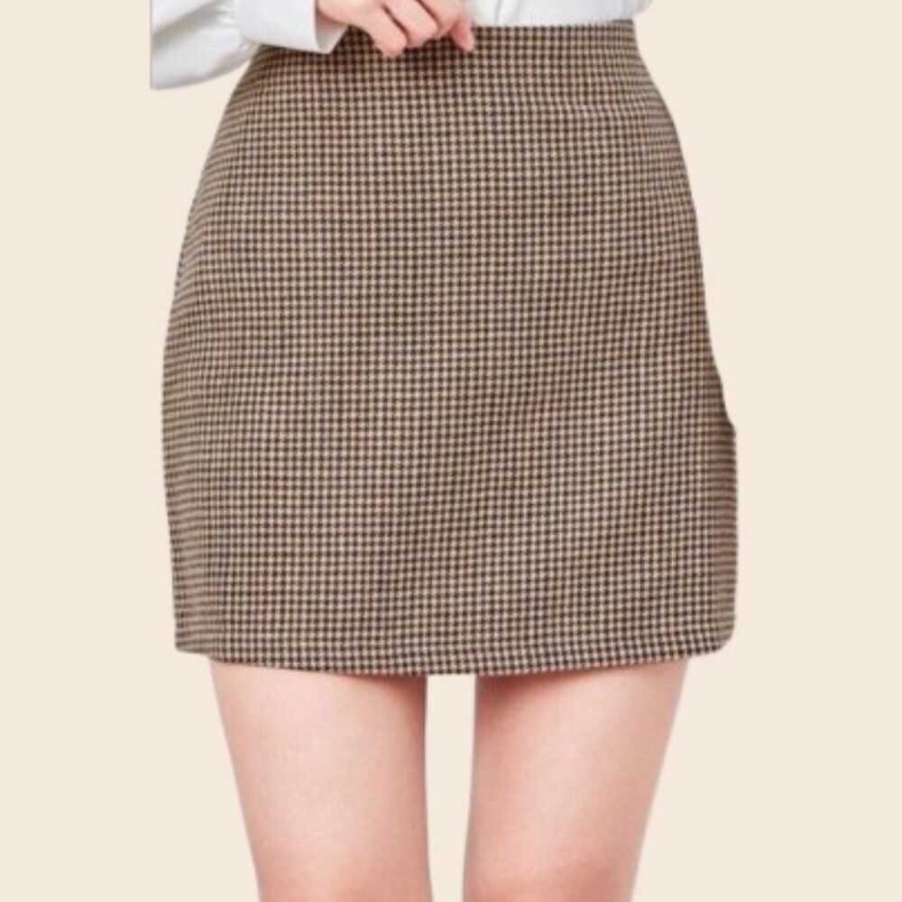 SHEIN Brown and Cream Plaid Mini Skirt Size 4